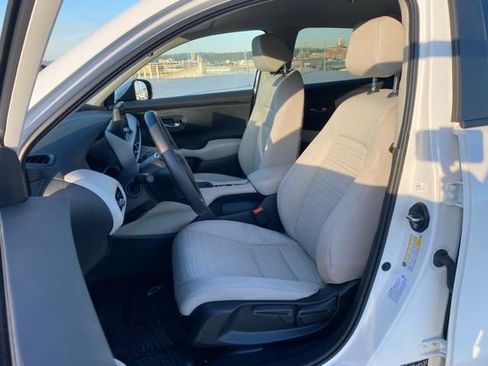 Used 2026 Honda HR-V LX image 18