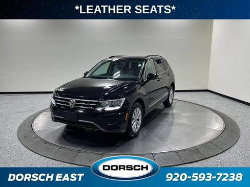 Used 2018 Volkswagen Tiguan SE w/ Panoramic Sunroof Package AWD/4WD image 1