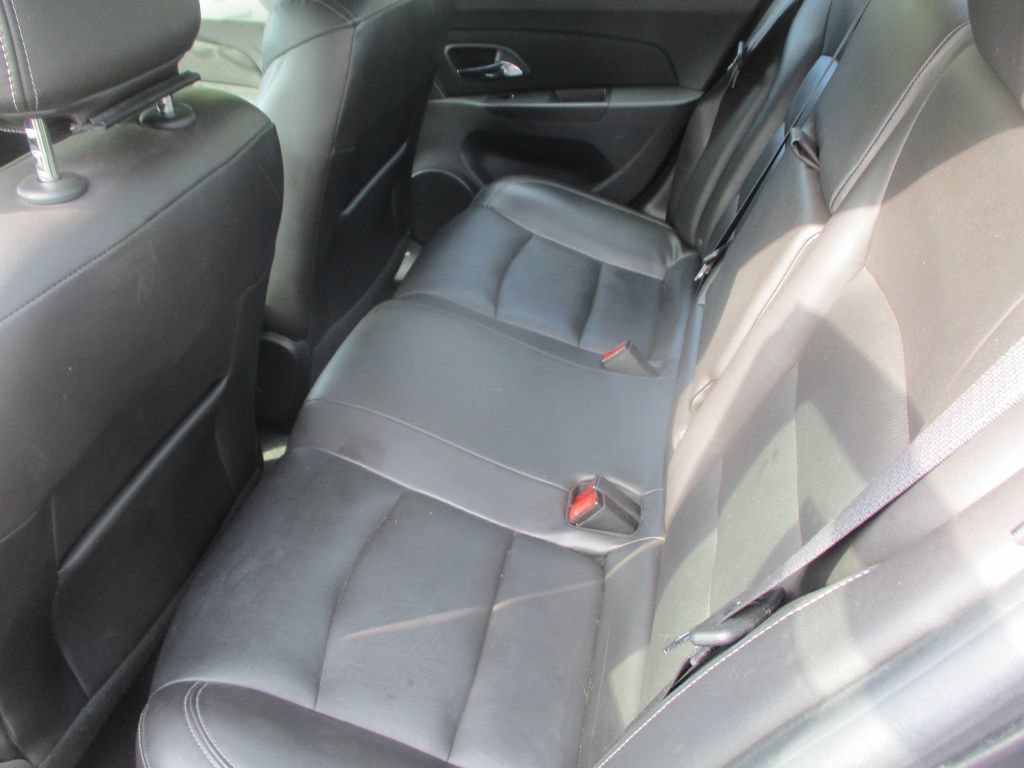 Used 2015 Chevrolet Cruze LT FWD image 7