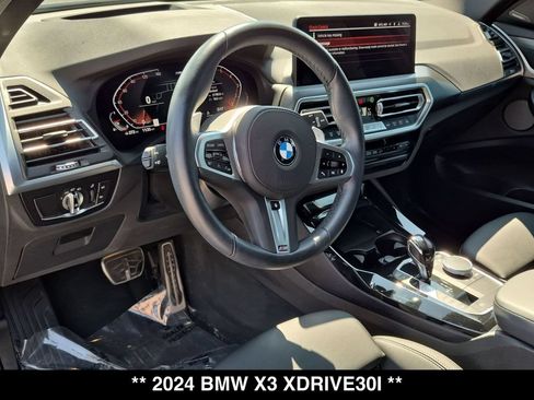 Used 2024 BMW X3 xDrive30i w/ Premium Package AWD/4WD image 2