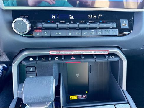 New 2026 Toyota Tundra Platinum image 21