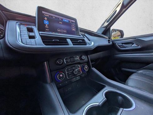 Used 2021 Chevrolet Suburban RST w/ Luxury Package image 12