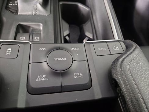 Used 2025 Toyota Grand Highlander AWD image 27