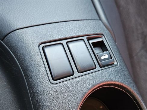 Used 2024 Nissan Z NISMO w/ Floor Mat Package image 22