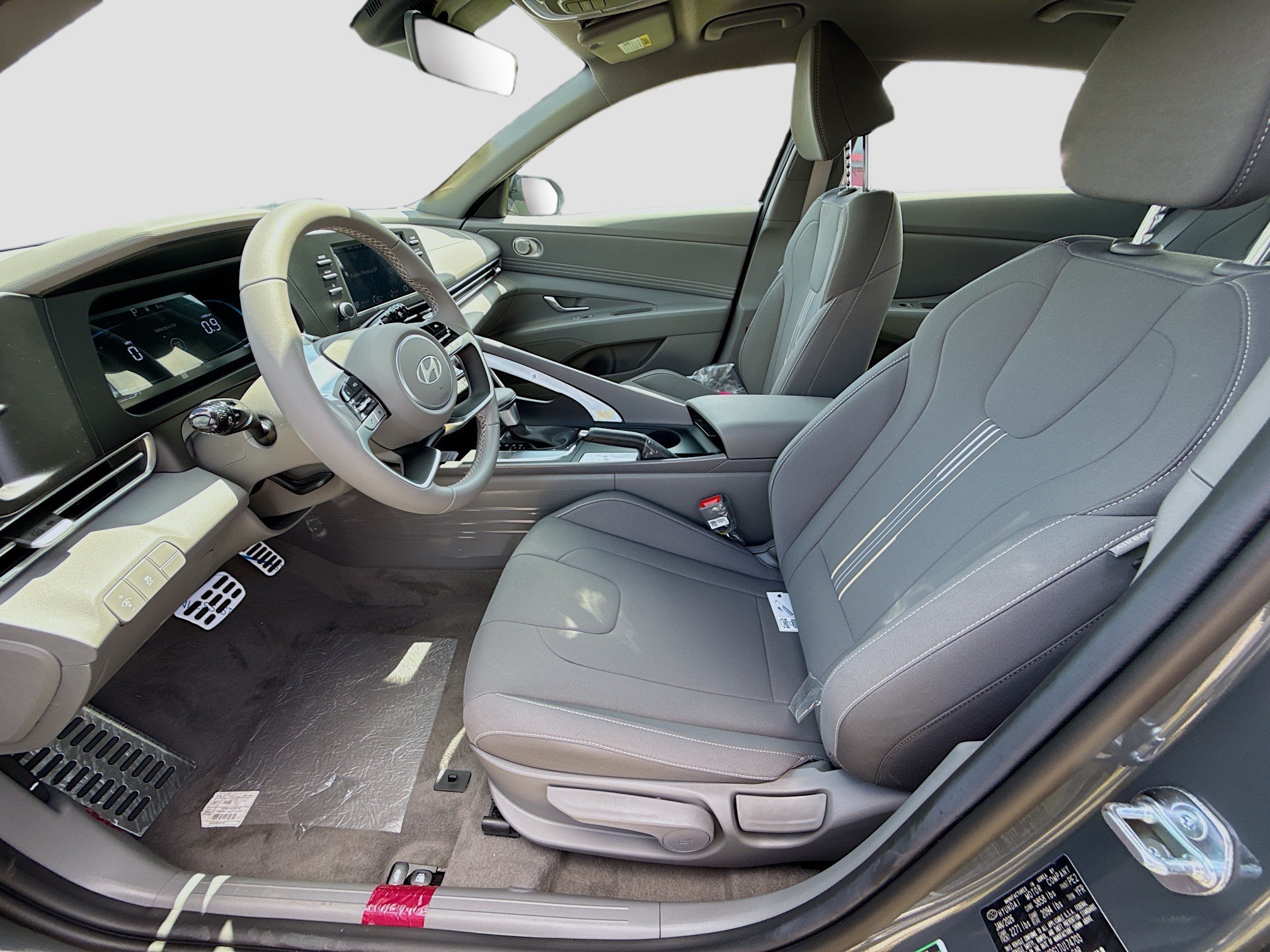 New 2026 Hyundai Elantra Sport FWD image 14