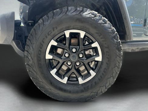 Used 2024 Jeep Wrangler Unlimited Rubicon 4xe AWD/4WD image 33
