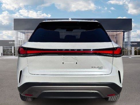 Used 2023 Lexus RX 350 w/ Accessory Package (Z1) image 5