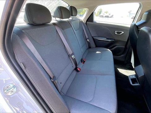 Used 2025 Kia K4 FWD image 23