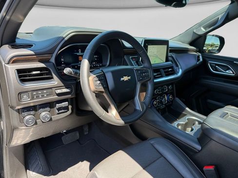 Used 2024 Chevrolet Tahoe High Country AWD/4WD image 12
