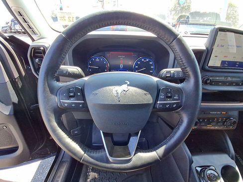 Certified 2023 Ford Bronco Sport Outer Banks w/ Tech Package AWD/4WD image 22