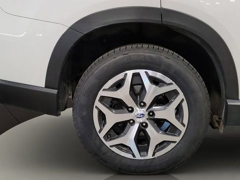 Used 2021 Subaru Forester Premium AWD/4WD image 28