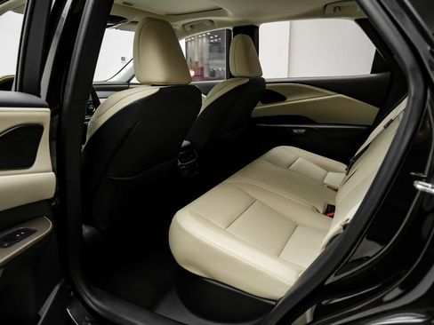 Used 2024 Lexus RX 350 Premium w/ Accessory Package (Z1) AWD/4WD image 38