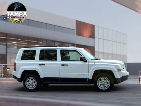 Used 2017 Jeep Patriot Sport image 5