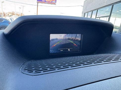 Used 2018 Ford Transit 250 130 Low Roof image 22