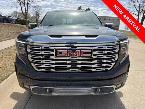 Used 2023 GMC Sierra 1500 Denali w/ Denali Reserve Package image 9