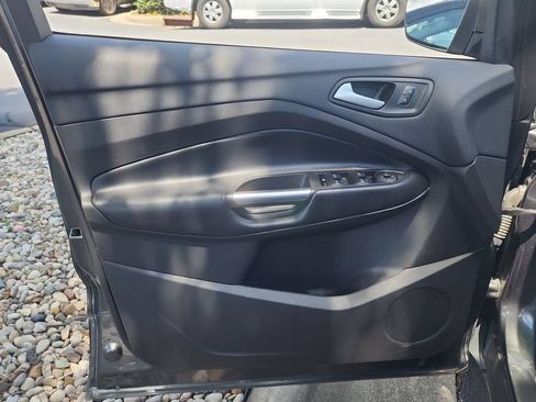 Used 2019 Ford Escape SEL AWD/4WD image 21