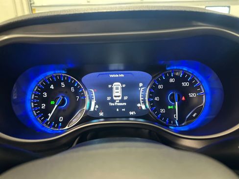 New 2026 Chrysler Pacifica Select AWD/4WD image 21