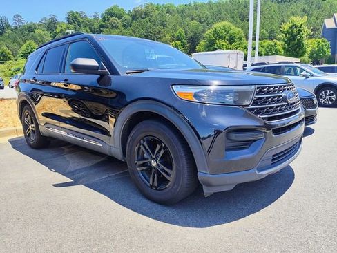 Used 2020 Ford Explorer XLT w/ Class III Trailer Tow Package RWD image 3