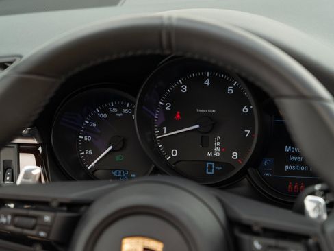 Used 2025 Porsche Macan image 20