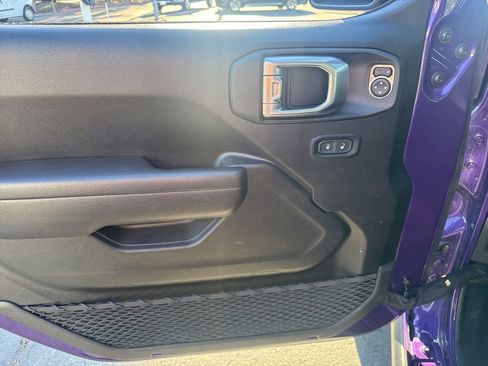 Certified 2023 Jeep Wrangler Unlimited Rubicon 4xe w/ Cold Weather Group image 13