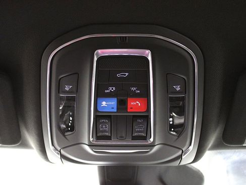 New 2026 Jeep Grand Cherokee Altitude AWD/4WD image 23