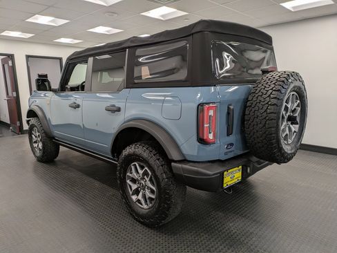 Used 2021 Ford Bronco Badlands image 6