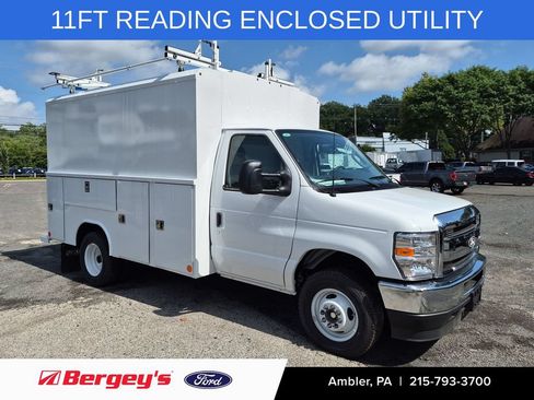 New 2027 Ford E-350 and Econoline 350 Super Duty w/ Power Equipment Group RWD image 4