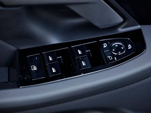 New 2026 BMW 530i 530i w/ Premium Package image 17