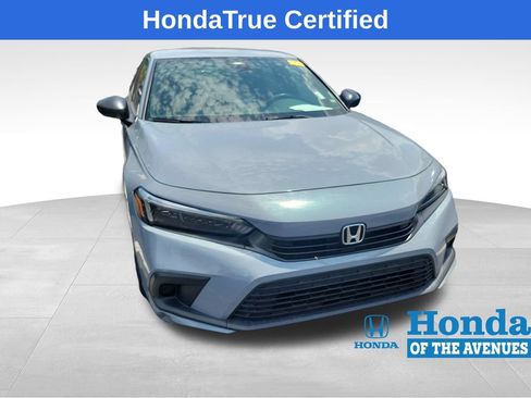 Used 2022 Honda Civic Sport image 2