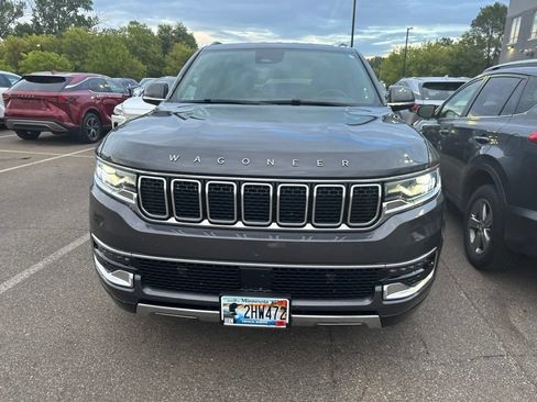 Used 2022 Jeep Wagoneer Series III AWD/4WD image 2