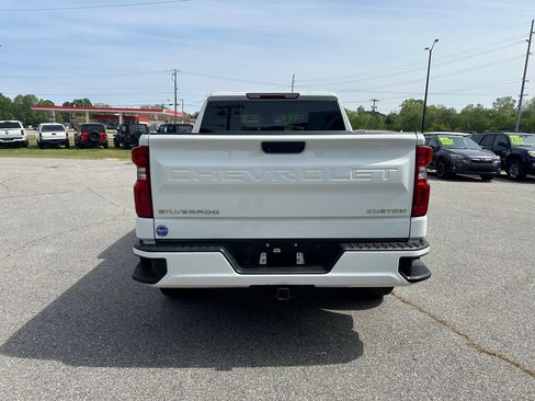 Used 2023 Chevrolet Silverado 1500 Custom image 4
