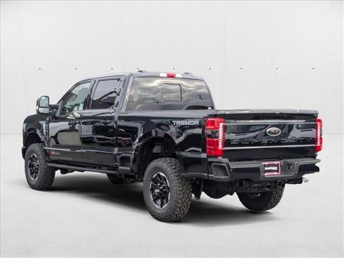 New 2025 Ford F250 Lariat w/ Lariat Ultimate Package image 9