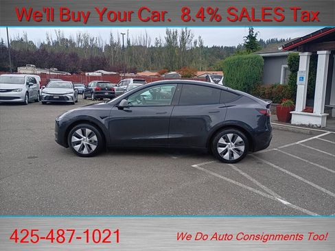 Used 2024 Tesla Model Y Long Range AWD/4WD image 4