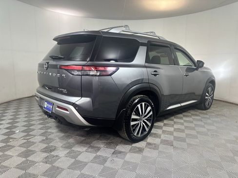 Used 2022 Nissan Pathfinder Platinum w/ Cargo Package image 6