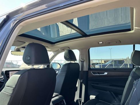New 2026 Volkswagen Atlas SEL Premium R-Line AWD/4WD image 13
