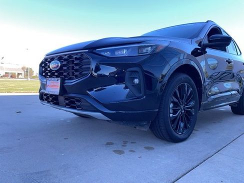 Used 2025 Ford Escape ST-Line Elite image 14