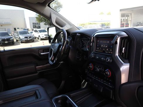 Used 2021 Chevrolet Silverado 2500 LTZ w/ LTZ Plus Package AWD/4WD image 12