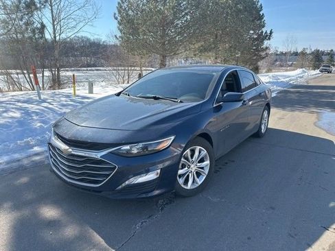 Used 2020 Chevrolet Malibu LT image 1