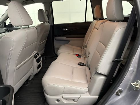 Used 2021 Honda Pilot Special Edition image 16