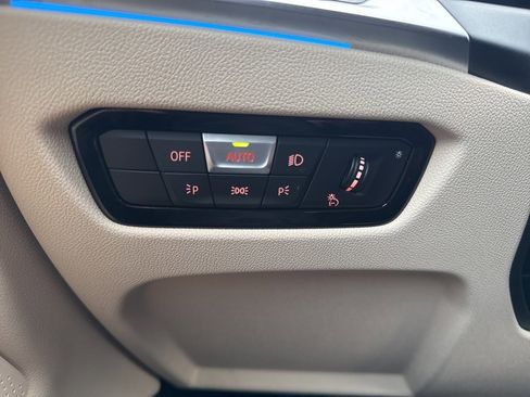 Used 2024 BMW 430i xDrive Coupe w/ Premium Package image 28