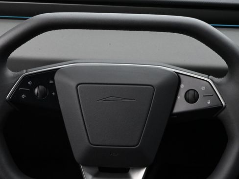 Used 2024 Tesla Cybertruck AWD Crew Cab image 29