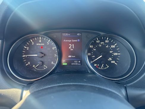 Certified 2018 Nissan Rogue S image 22