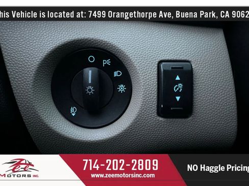 Used 2014 Ford Fiesta Titanium image 33