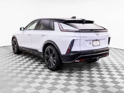 Certified 2026 Cadillac Lyriq Signature Sport w/ Nappa Leather Package AWD/4WD image 3