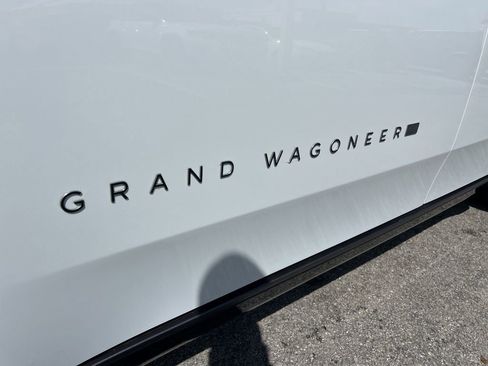 New 2026 Jeep Grand Wagoneer L Limited w/ Premium Group II image 19