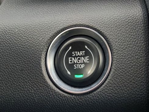 Used 2025 GMC Acadia Elevation FWD image 22