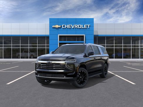 New 2026 Chevrolet Suburban LT AWD/4WD image 8