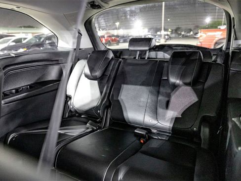 Used 2022 Honda Odyssey Touring image 22
