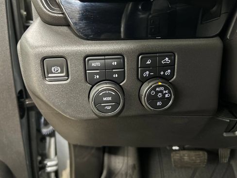 Used 2024 Chevrolet Silverado 1500 ZR2 AWD/4WD image 14