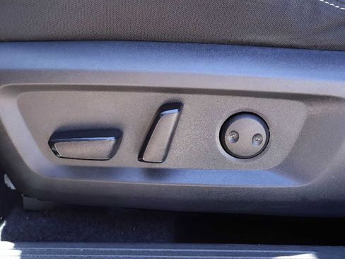 Used 2021 Nissan Rogue SV FWD image 24